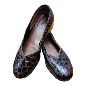 Brown Leather Crocodile Pattern Flats